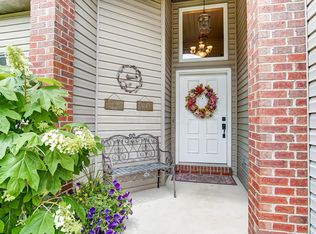 352 Chatham Rd, Circleville, OH 43113