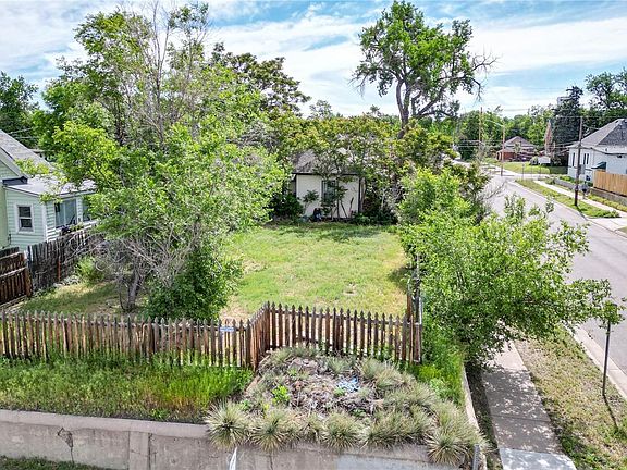 2nd image of 225 W Iliff Avenue