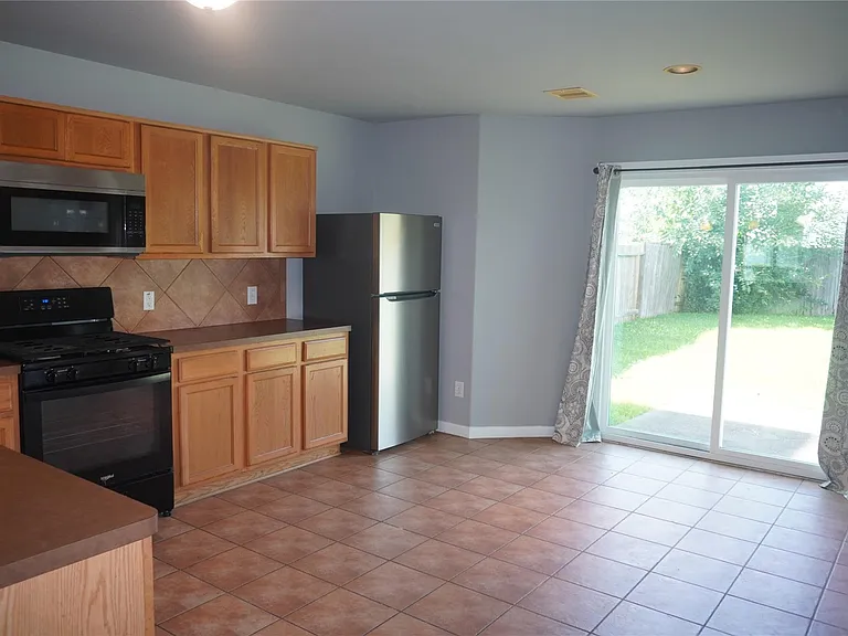 2663 Skyview Grove Ct — Photo 10