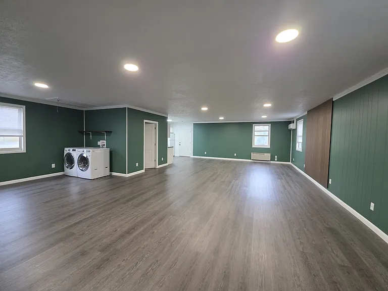 105 Becky Dr — Photo 11