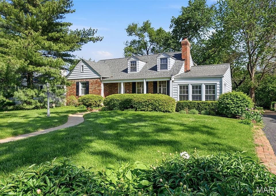 1st image of 9 Berry Wood Dr