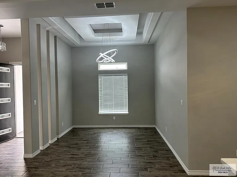 8822 Albatross St — Photo 3