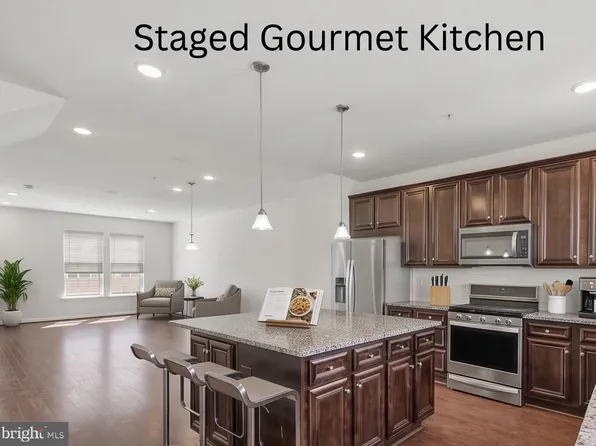 2708 Wessex Cir, Hanover, MD 21076