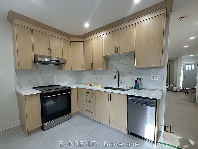 926 Greenwood Ave — Photo 6