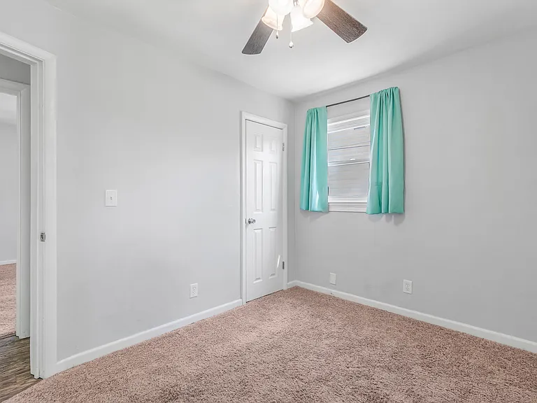 6419 Grimes Ave — Photo 18