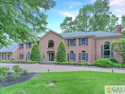 14 Harmony Ln, Monmouth Junction, NJ, 08852