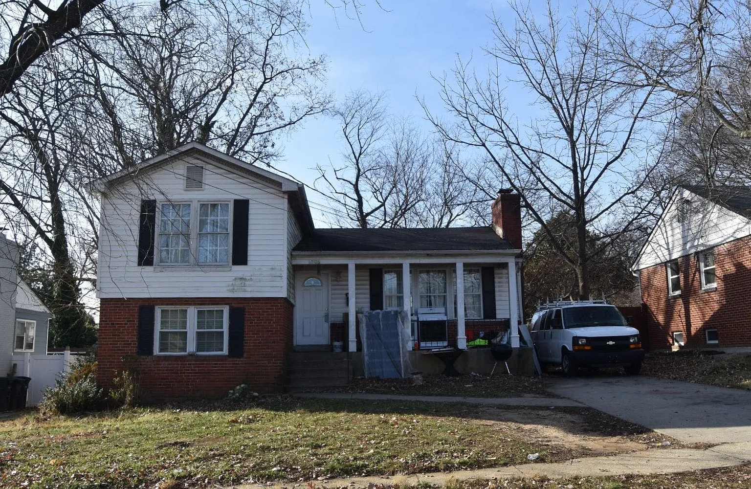 2706 Hughes Rd photo 1