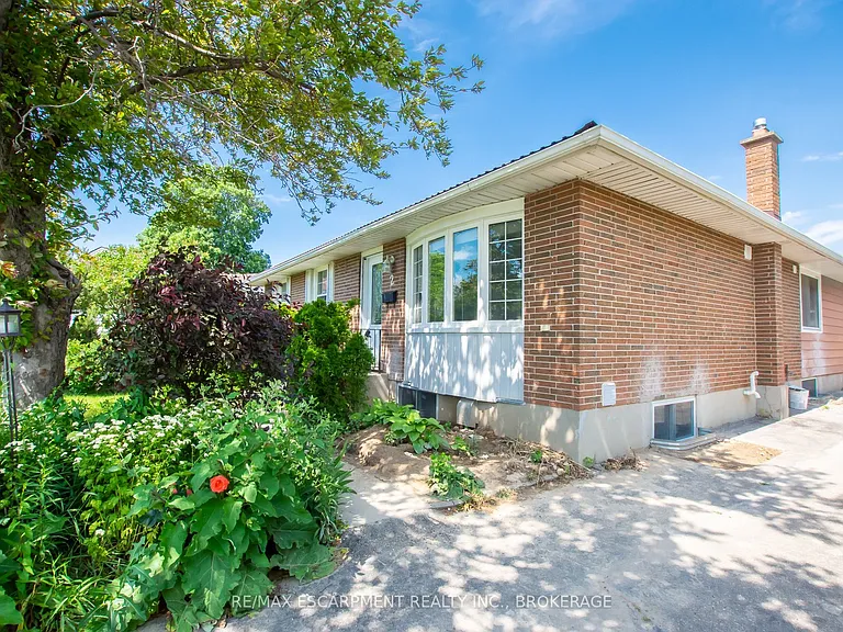 2 Wolfdale Pl #MAIN — Photo 2