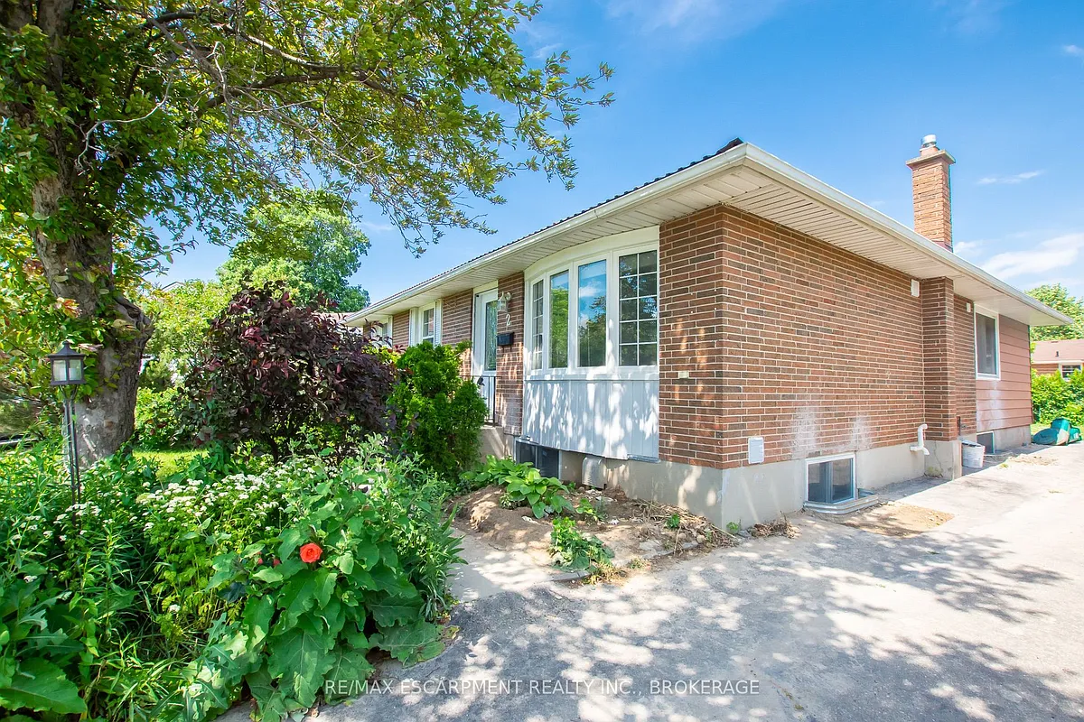 Building Photo - 2 Wolfdale Pl #MAIN