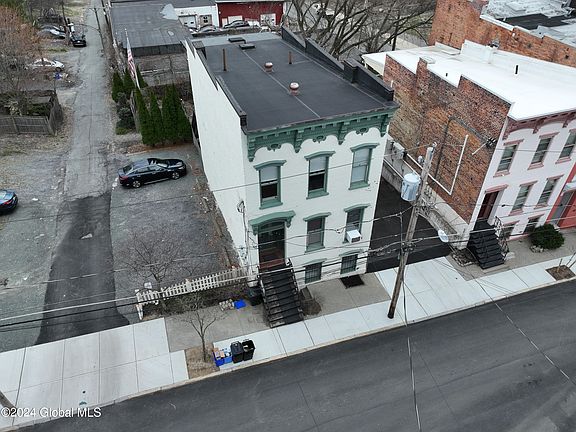 5th image of 110-112 Philip Street