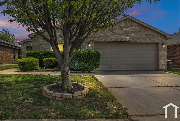 7449 Grass Valley Trl — Photo 2