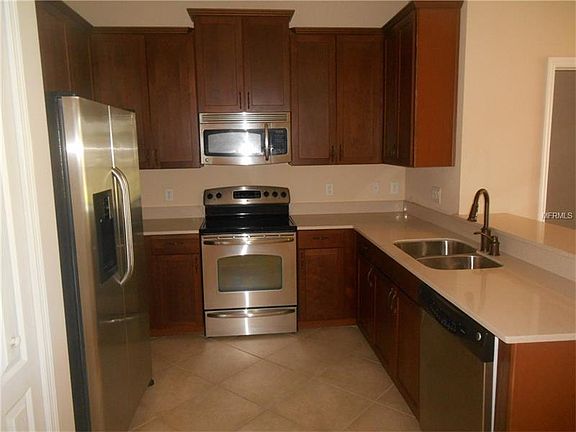 2nd image of 622 Glastonbury Dr