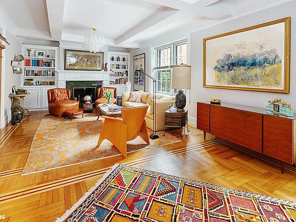 4th image of 33-40 81st St APT 2