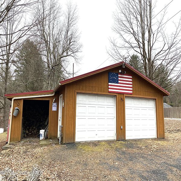 2nd image of 460 Black Creek Road