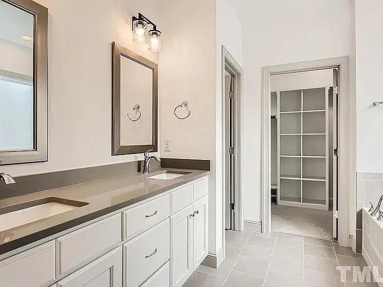 501 Germaine St — Photo 22