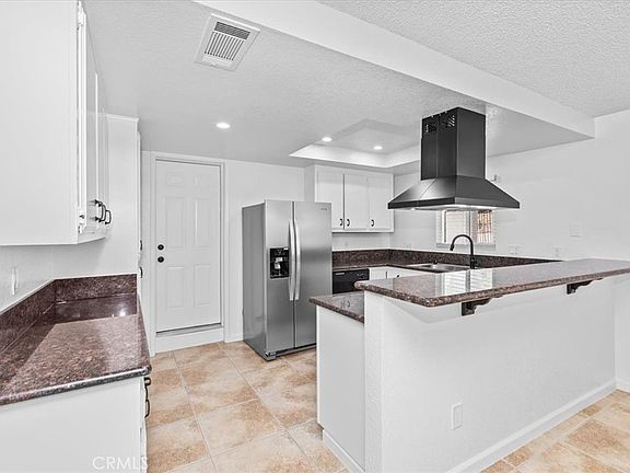 5th image of 18344 7th St
