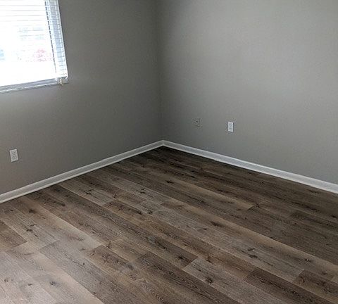 3rd image of 4207 37th Avenue Dr W