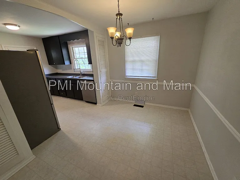 4 Erwin Dr — Photo 9