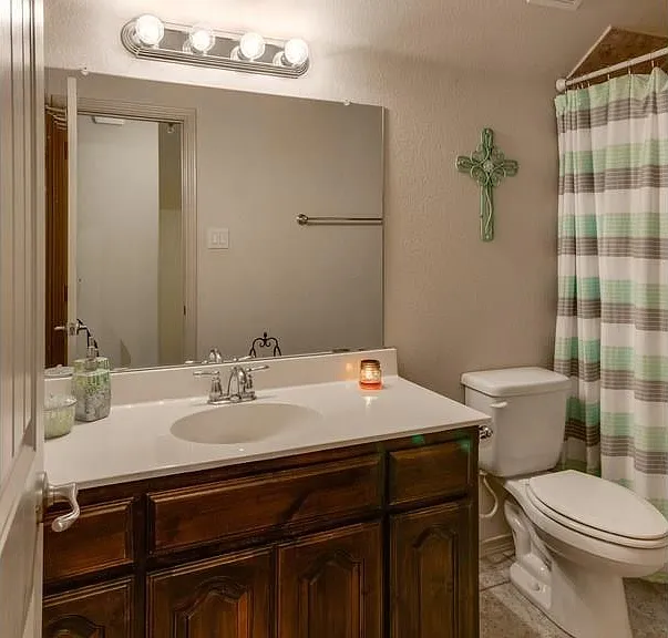 4624 Lazy Oaks St — Photo 9