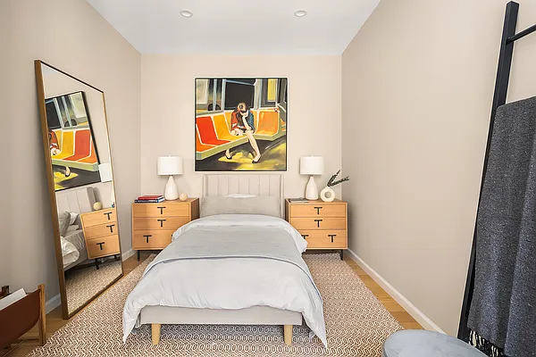 Sold by Platinum Properties | media 56