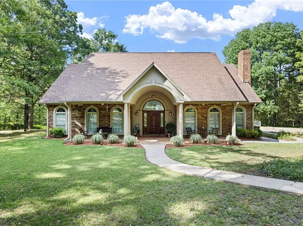 10562 Nebo Acres Rd, Dardanelle, AR 72834