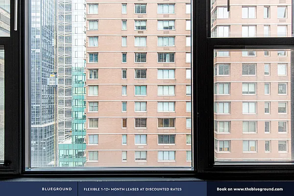 Rented by The Blueground | media 96