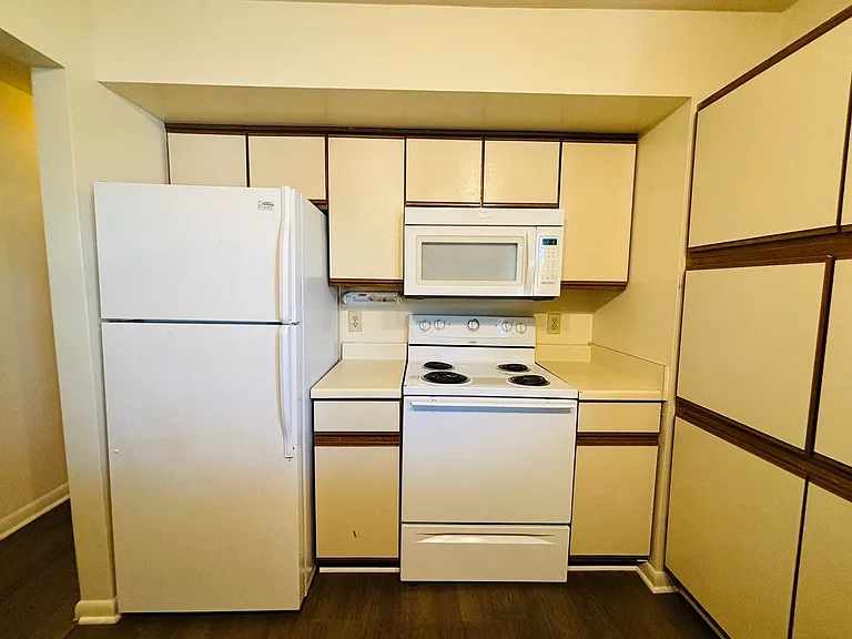 824 Cascade Ct — Photo 6