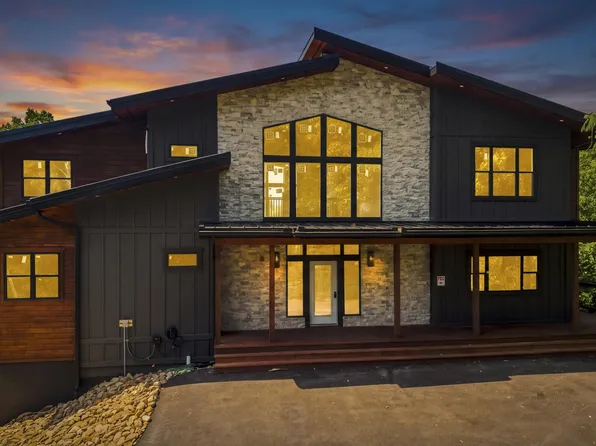 245 Brownsridge Rd, Gatlinburg, TN 37738