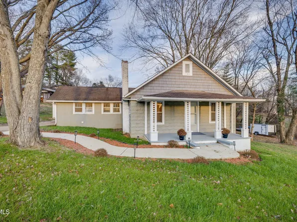 133 Pinehurst Dr, Kingsport, TN 37660