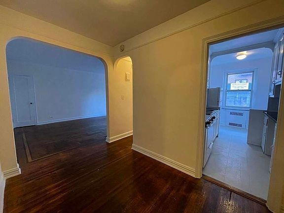 4th image of 64-48 Booth St #1105