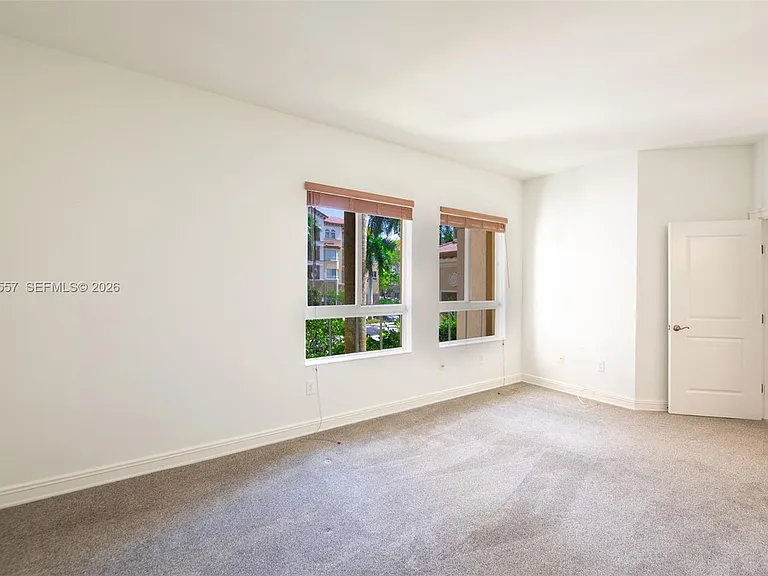 16101 Emerald Estates Dr #250 — Photo 33