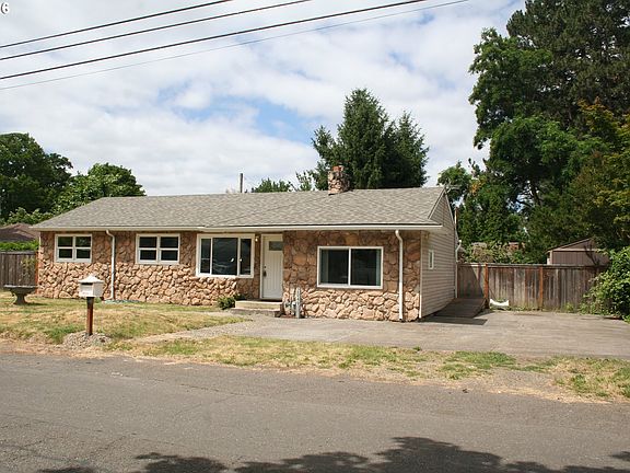 2nd image of 2049 SE 157th Ave