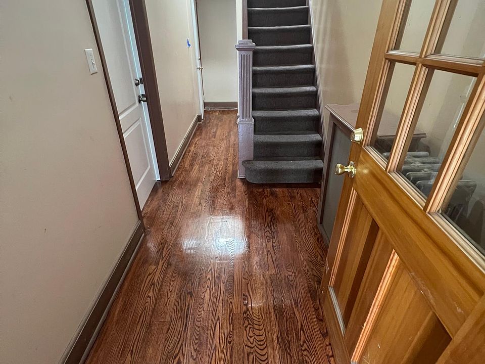 1st image of 9514 77th St #1