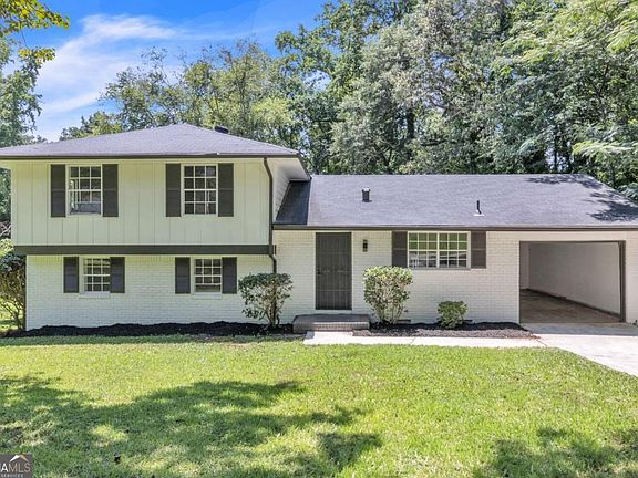 3rd image of 4374 Cedar Ridge Trl