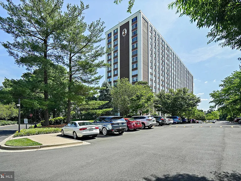 11801 Rockville Pike #207 — Photo 44