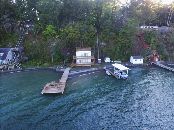 7063 Wyers Point Rd, Ovid, NY 14521