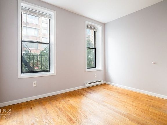 4th image of 332 W 49th St APT 3FE