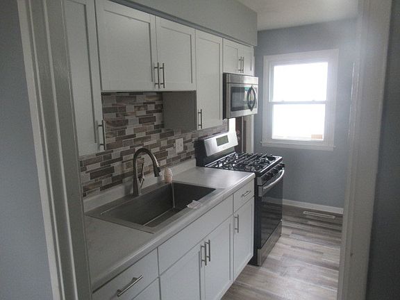 5th image of 347 Park Dr