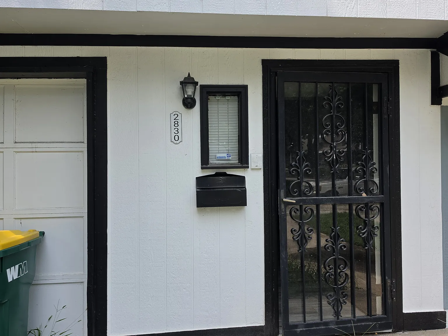 3 bed, 1178 sqft, $1,800 — Photo 3