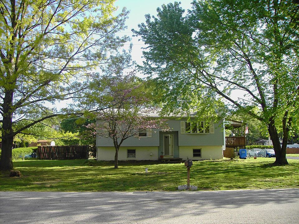 Front before recent tree removal