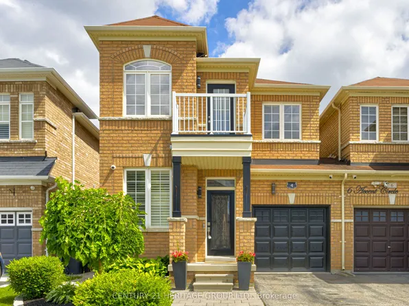 4 Accent Cir, Brampton, ON L7A 0L2