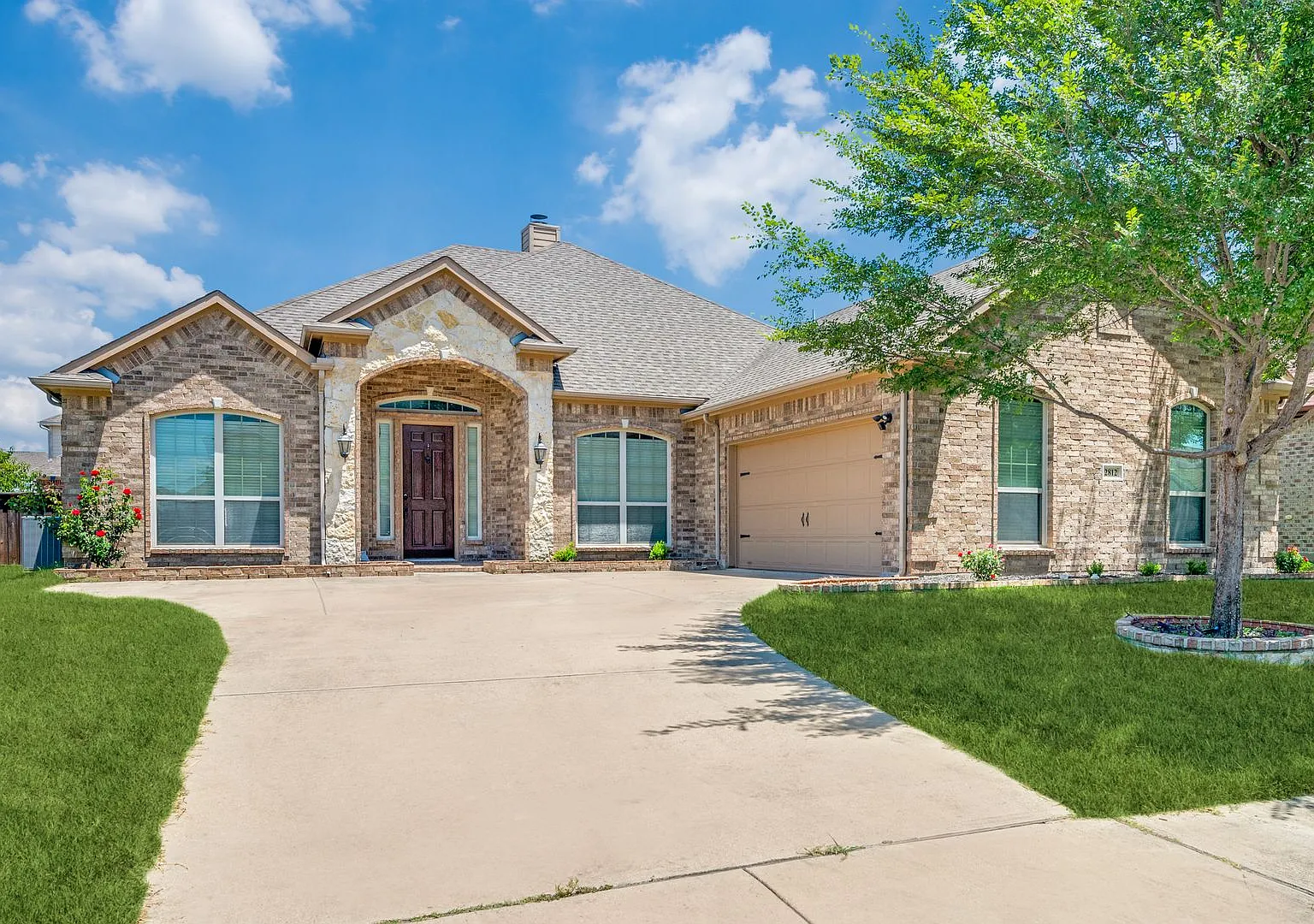 Coming mid-September | 4 bd, 3 ba in Mira Lagos - Grand Prairie — Photo 1