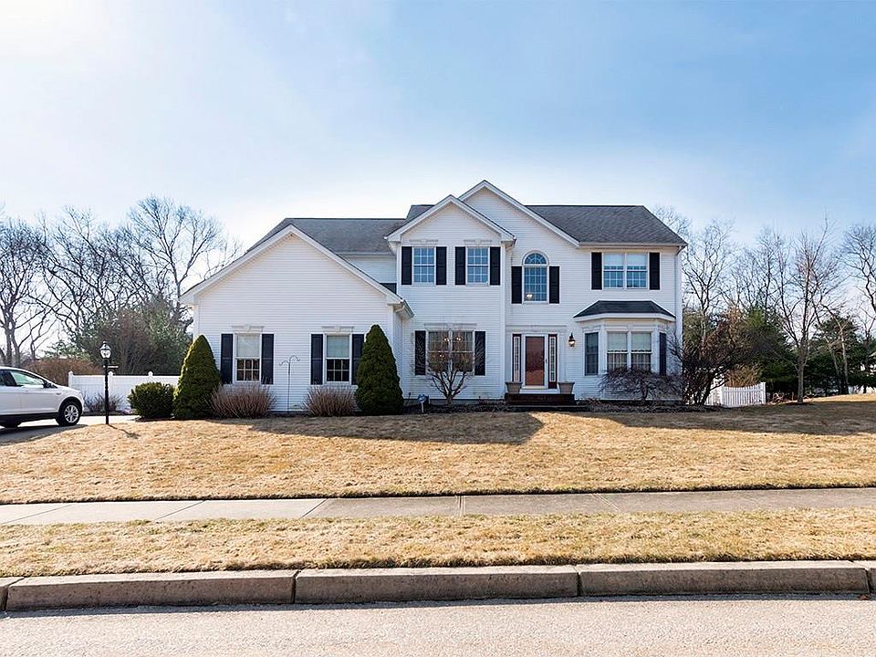 1st image of 8 Regalwood Dr