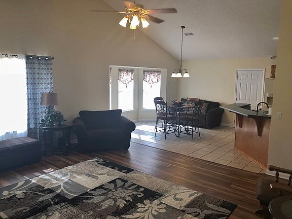 4th image of 6706 NW 31st Cir