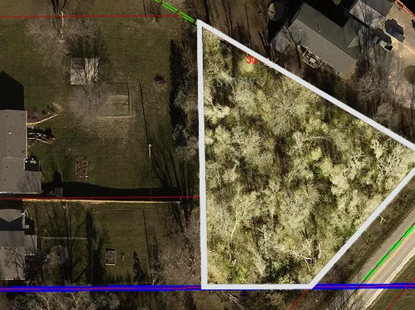 3003 W Lincoln Way, Marshalltown, IA 50158