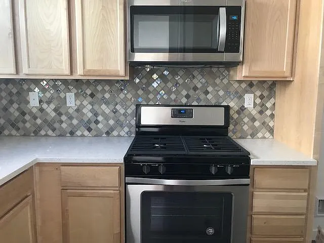 1422 Cherry Cir — Photo 3