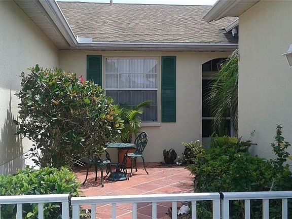 2nd image of 2215 Nantucket Dr #52