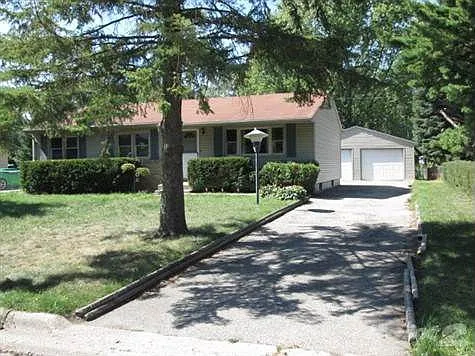 2432 Iva Ct photo 1