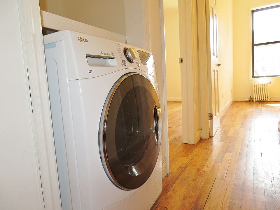 2nd image of 126 W 139th St #Zfl3