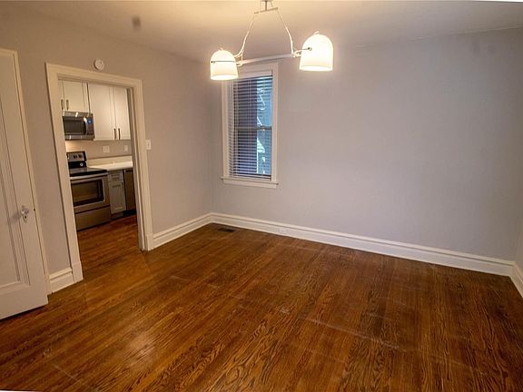 4th image of 5001 Oleatha Ave APT 2E